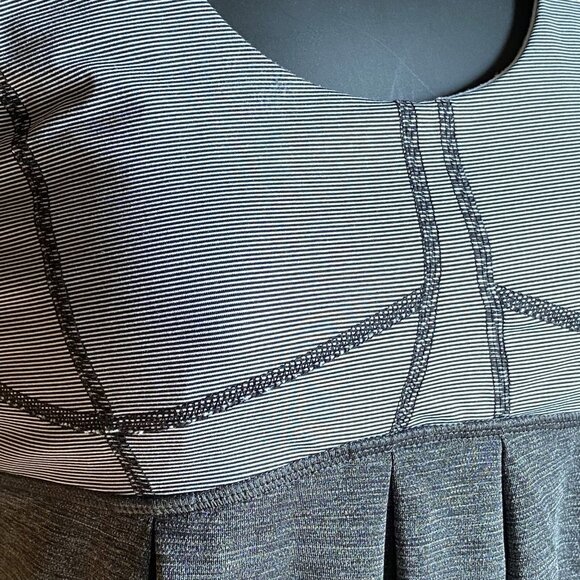 Lululemon Run Your Heart Out Tank Racerback Heathered Black White Microstripe 8 - Picture 7 of 14